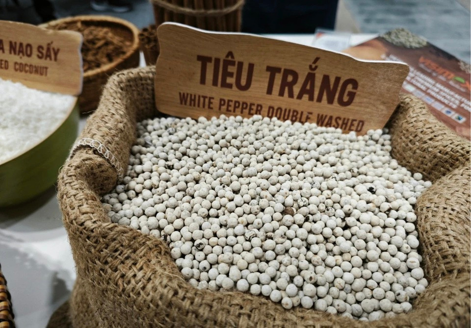 Giá tiêu hôm nay 13/8: giảm tới 5.000 đồng/kg ngay đầu tuần, vì sao? 