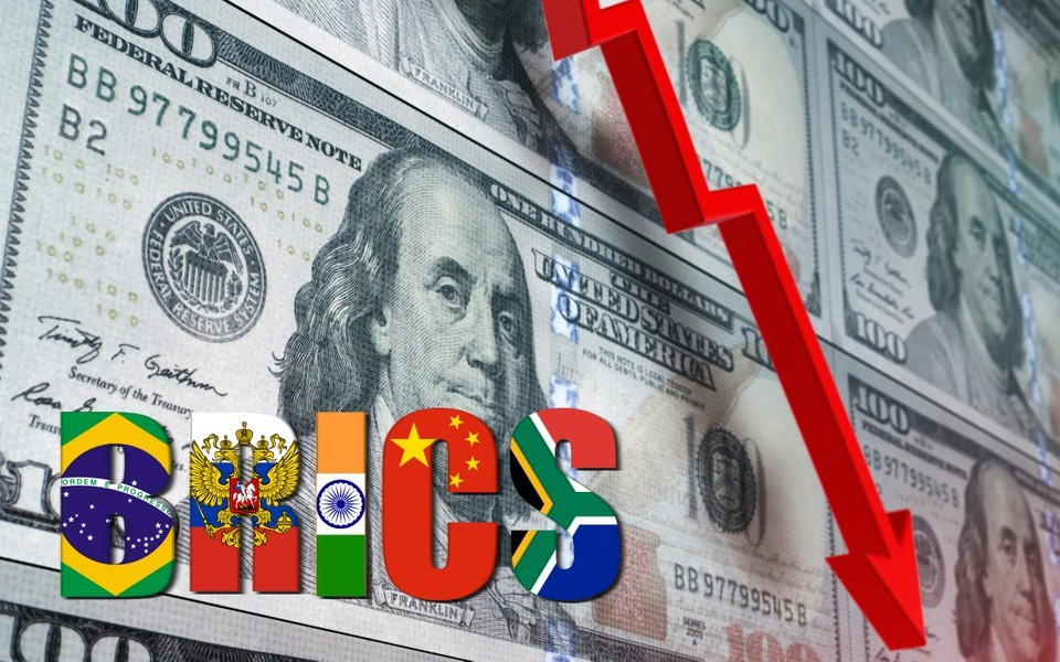 BRICS và đồng nhân dân tệ Trung Quốc ‘tung đòn’ liên tiếp nhằm phi USD hóa bằng mọi cách, nước Mỹ và đồng USD đối diện nguy cơ? - ảnh 1