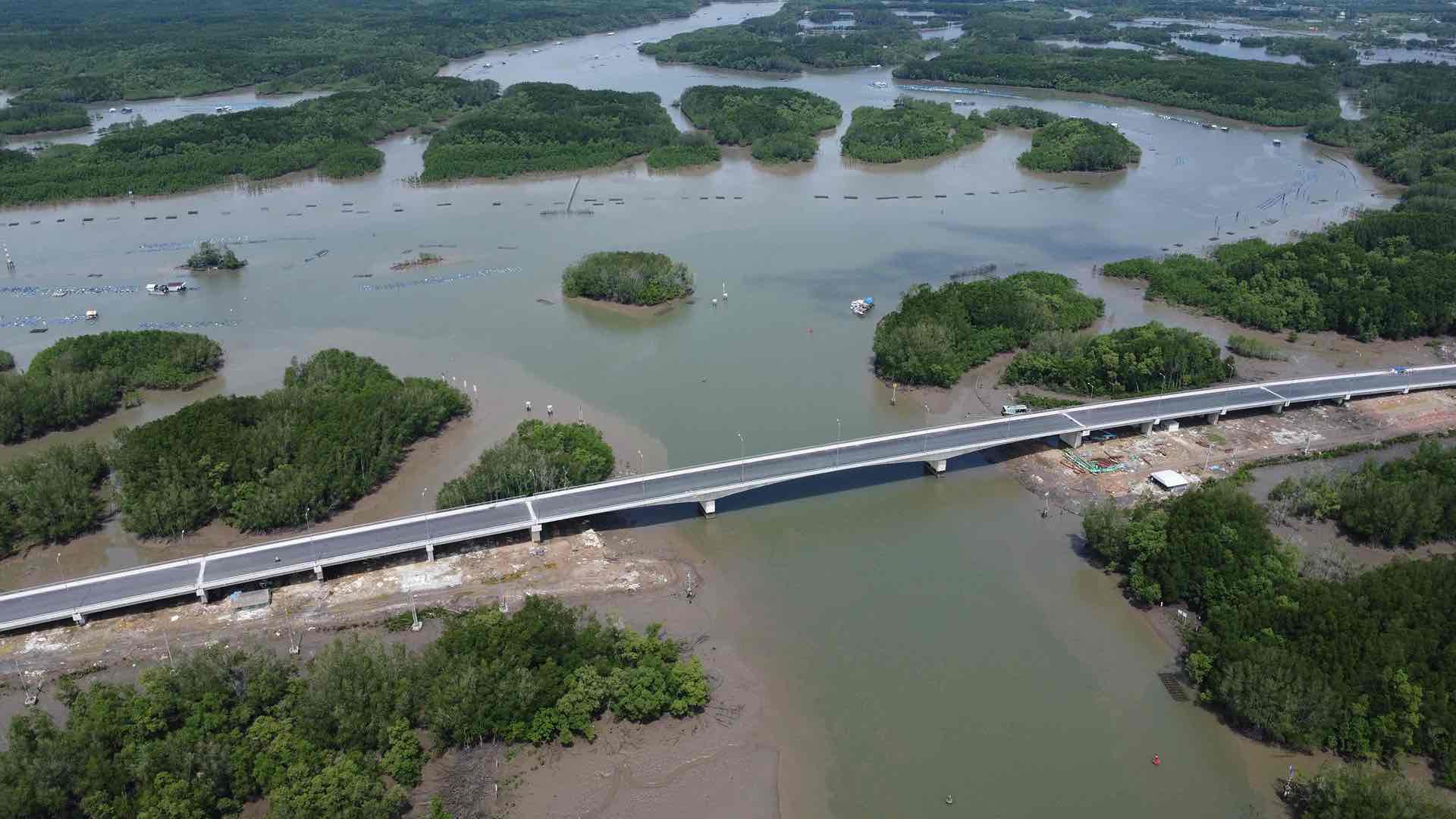 Cầu Tắc Nhã Phương là một trong những hạng mục quan trọng nhất của dự án. Ảnh: Báo Lao động