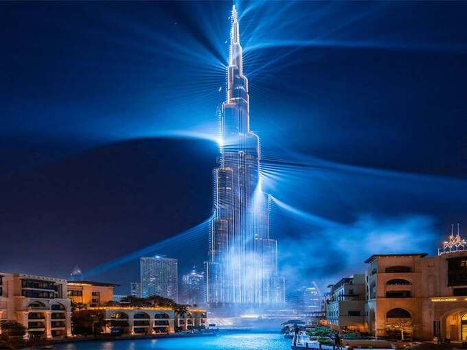 Tháp Burj Khalifa đẹp lung linh.