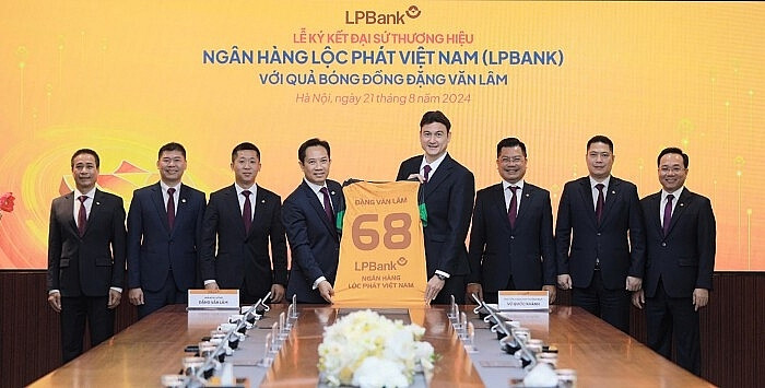 Thủ môn số 1 Việt Nam Đặng Văn Lâm trở thành Đại sứ thương hiệu LPBank