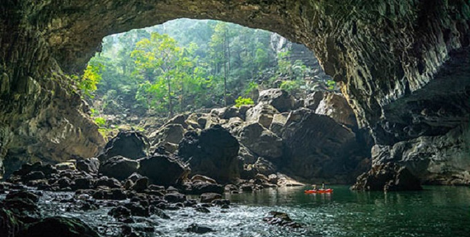 Khu vực cửa hang Phượng Hoàng. Ảnh: Sưu tầm