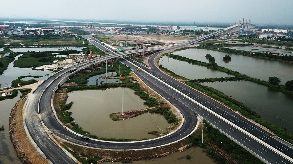 Cao tốc gần 14.000 tỷ đắt nhất Việt Nam chỉ dài chưa đến 25km, có 'siêu' cầu dây văng với dây cáp nặng 800 tấn - ảnh 2