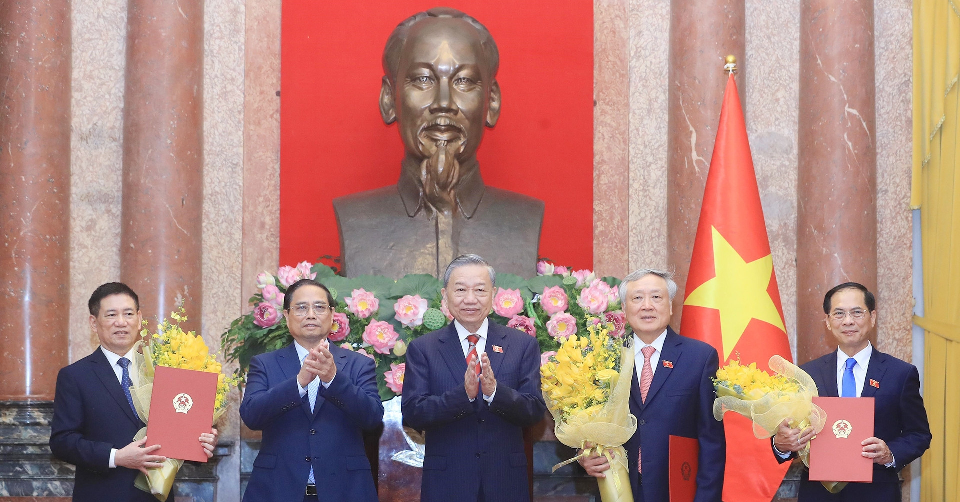 Cơ cấu số lượng thành viên Chính phủ thay đổi như thế nào sau kiện toàn?