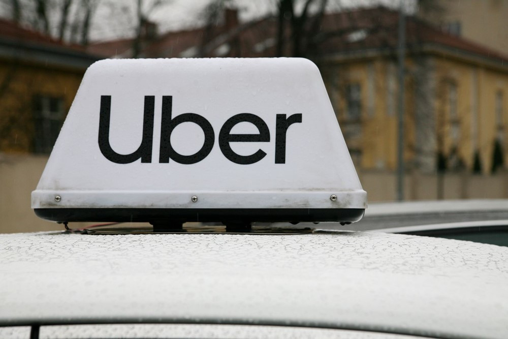 Chuyển lượng lớn dữ liệu sang Mỹ, gã khổng lồ gọi xe Uber nhận án phạt kỷ lục 324 triệu USD - ảnh 1