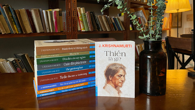 “Về thiền, đừng theo bất cứ ai, kể cả tôi. Đừng theo bất kỳ hệ thống nào vì nó sẽ làm cho tâm của bạn trì độn và tàn phá tất cả năng lượng mà bạn vốn có” - Krishnamurti.