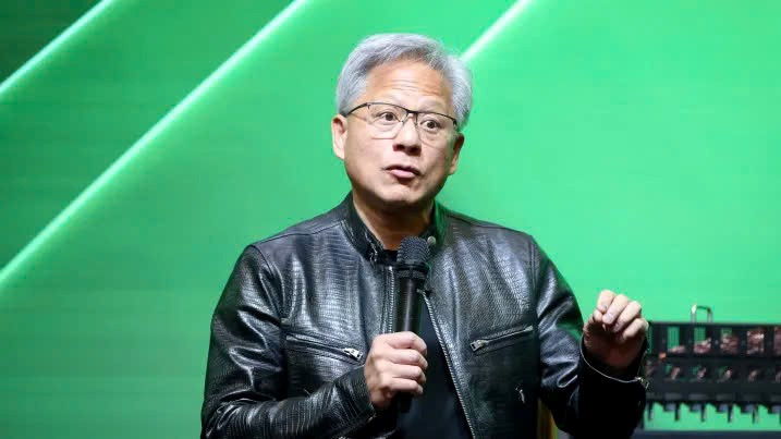 Nvidia tiếp tục ‘thống trị’ thị trường chip AI: Doanh thu tăng 122%, dự kiến ​​thu về hàng tỷ USD từ chip Blackwell - ảnh 1