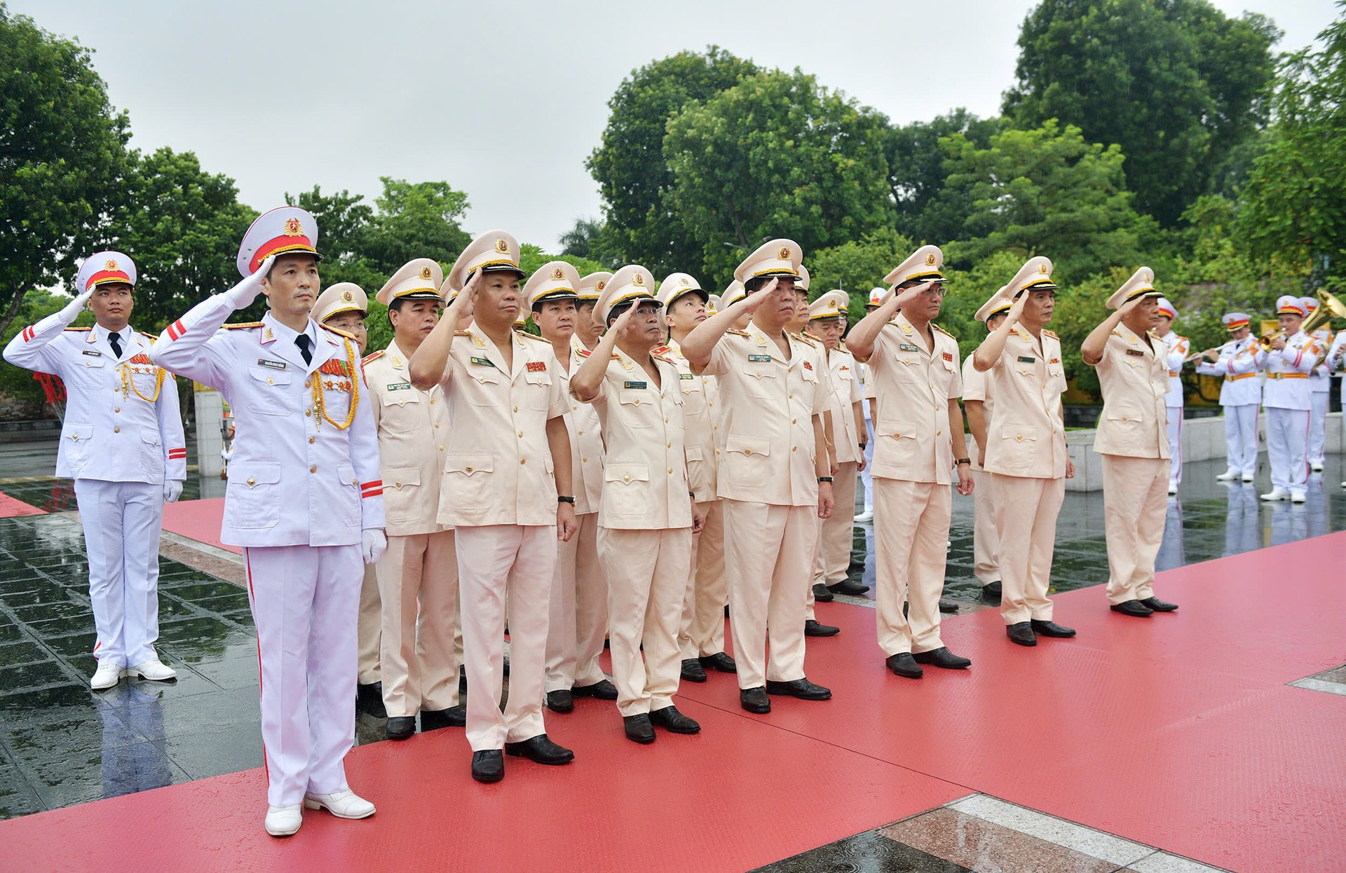 Chùm ảnh: Lãnh đạo Đảng, Nhà nước vào Lăng viếng Chủ tịch Hồ Chí Minh nhân dịp 79 năm Quốc khánh 2/9- Ảnh 8.