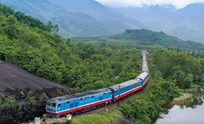 Dự án cải tạo đường sắt khu vực đèo Khe Nét đã hoàn thành 100m thi công đầu tiên phía Nam hầm số 2 của hầm đường sắt Khe Nét