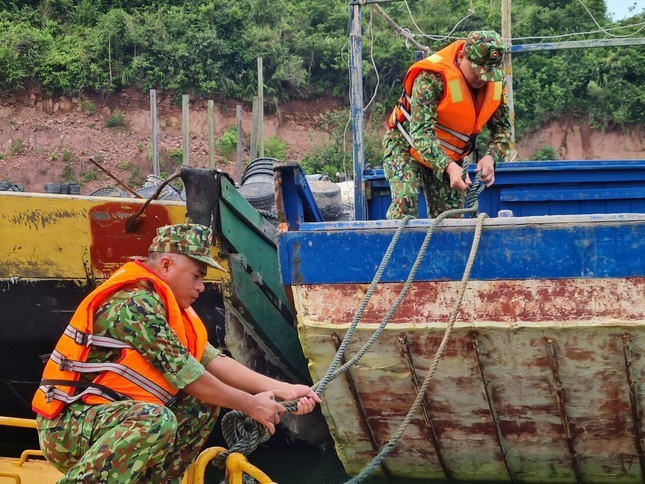 Việt Nam huy động hơn 450.000 người, 400 xe đặc chủng, 6 máy bay chống siêu bão - ảnh 1