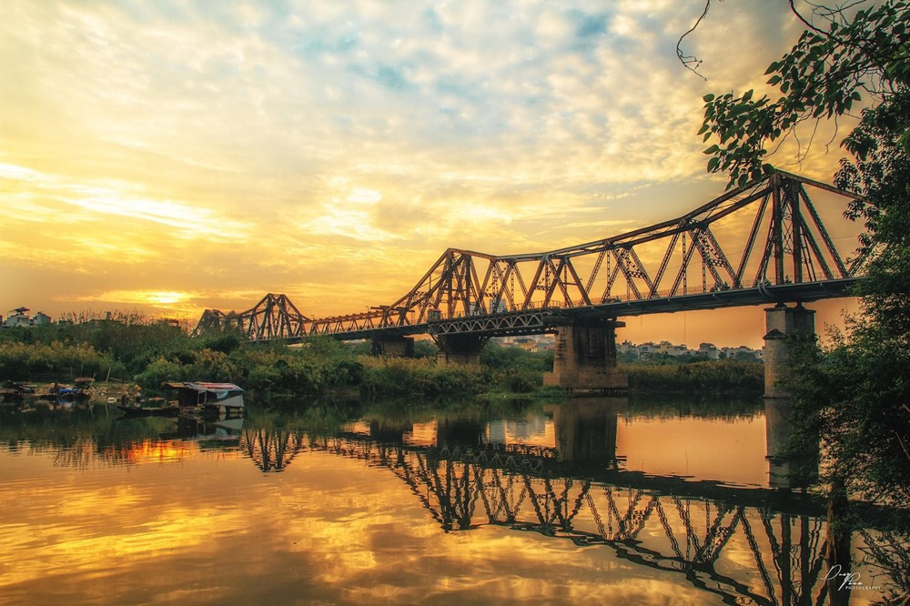 Cây cầu thép từng dài thứ 2 thế giới do người Pháp thiết kế của Việt Nam kiên cường hơn 120 năm qua bao mùa lũ, bị bom đạn ném trúng 14 lần - ảnh 2