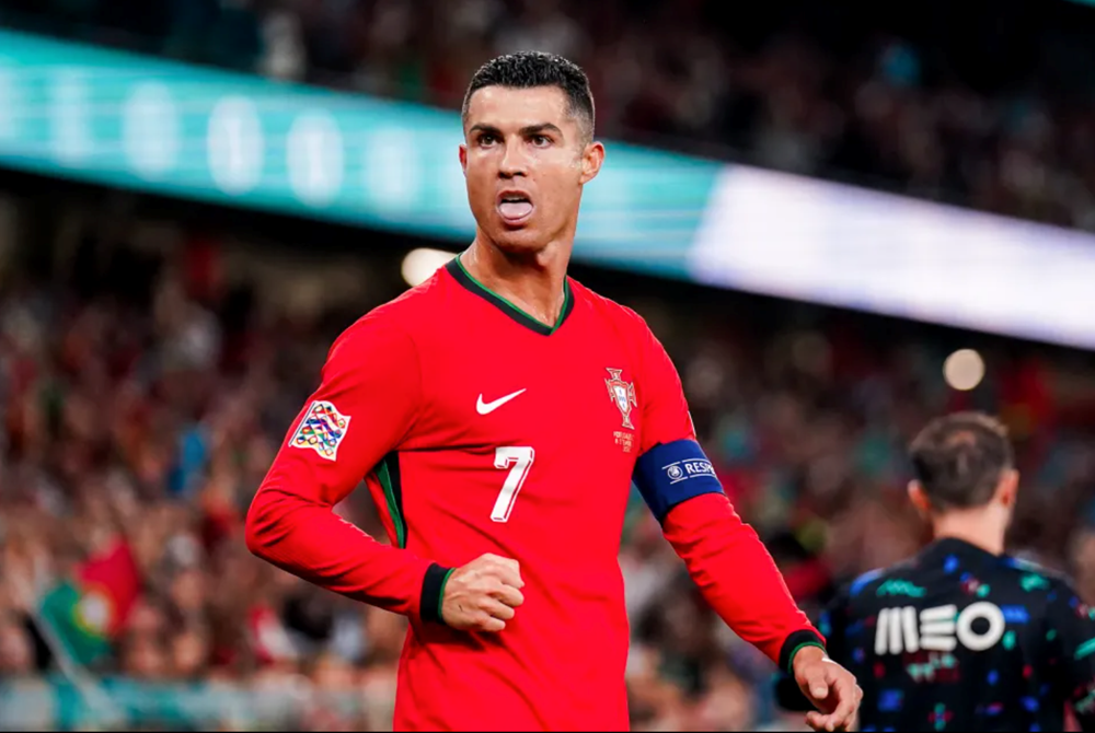 ‘Ông hoàng mạng xã hội’ Ronaldo: Xô đổ mọi kỷ lục, vượt mặt Taylor Swift ở YouTube, cho Messi 'hít khói' trên Instagram - ảnh 1