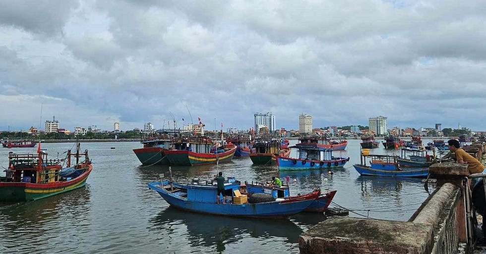 Quảng Bình cấm biển từ 0h ngày 19/9, sẵn sàng sơ tán dân khỏi vùng nguy hiểm