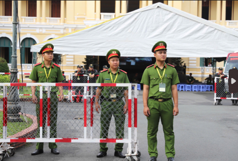 Vụ án Vạn Thịnh Phát: Những hình ảnh mới nhất về phiên tòa bà Trương Mỹ Lan lần thứ 2