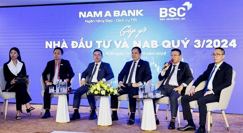 Nam A Bank (NAB) gặp gỡ nhà đầu tư, sẵn sàng bứt phá nửa cuối năm 2024