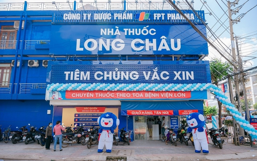 FPT Long Châu, VNVC và Nhi Đồng 315 'so găng' trên thị trường vắc xin Việt Nam