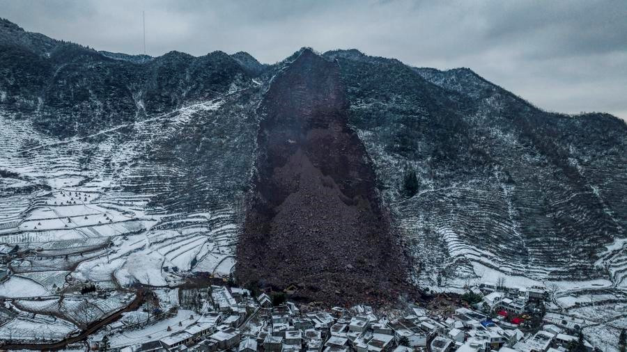 Death toll rises to 11 in southwest China landslide-Xinhua