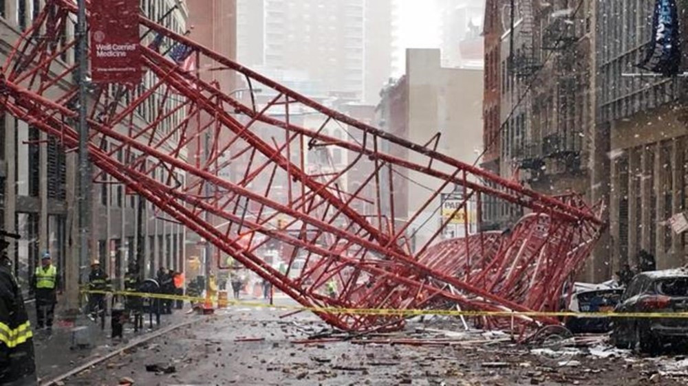 One dead in NYC crane collapse