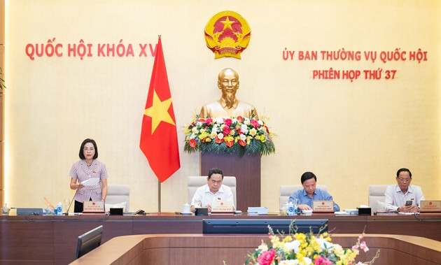 Toàn cảnh phiên họp Ủy ban Thường vụ Quốc hội cho ý kiến về Dự án Luật Việc làm sửa đổi. Ảnh: Báo Thanh tra