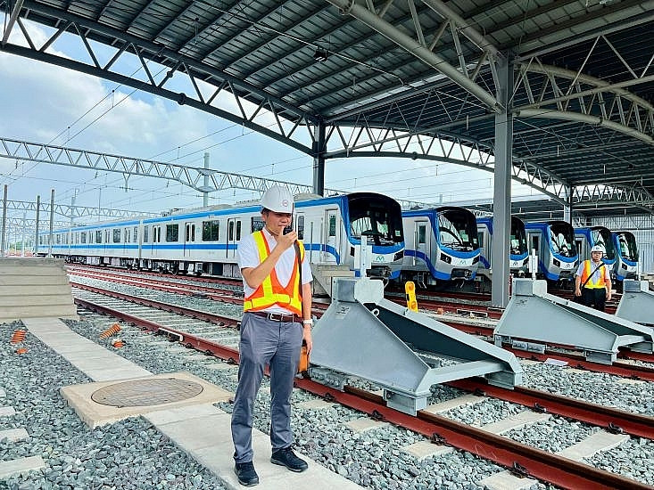 Tuyến Metro hơn 43.000 tỷ đồng tại TP. HCM chính thức chạy thử sau 16 năm khởi công xây dựng