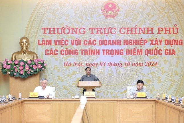 Thủ tướng nói việc xây dựng công trình đánh dấu sự vươn mình của đất nước ảnh 2