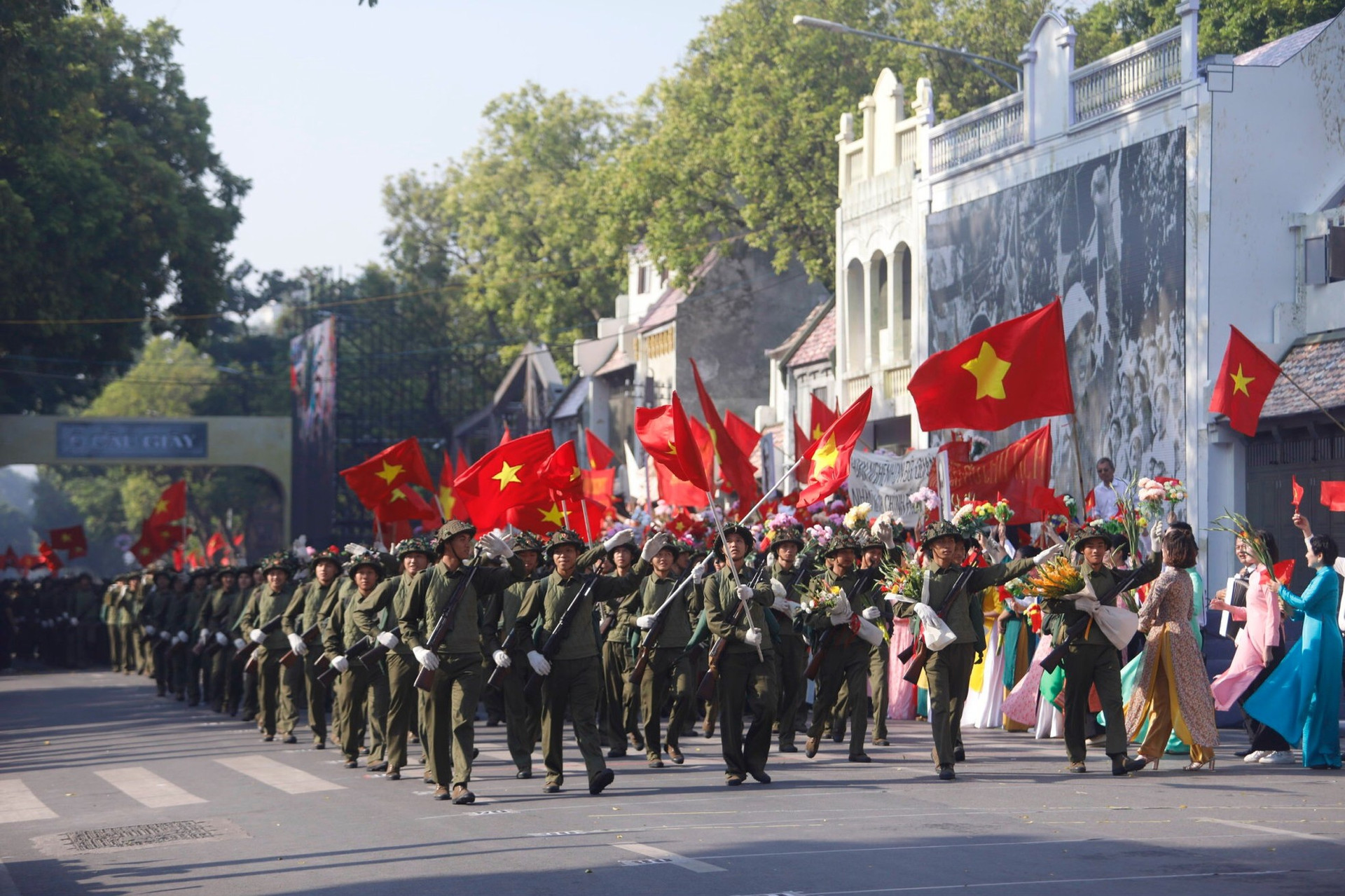 Chủ tịch Hà Nội: Tôn vinh nền văn hiến, bản sắc văn hóa vì hòa bình của Thủ đô ảnh 4