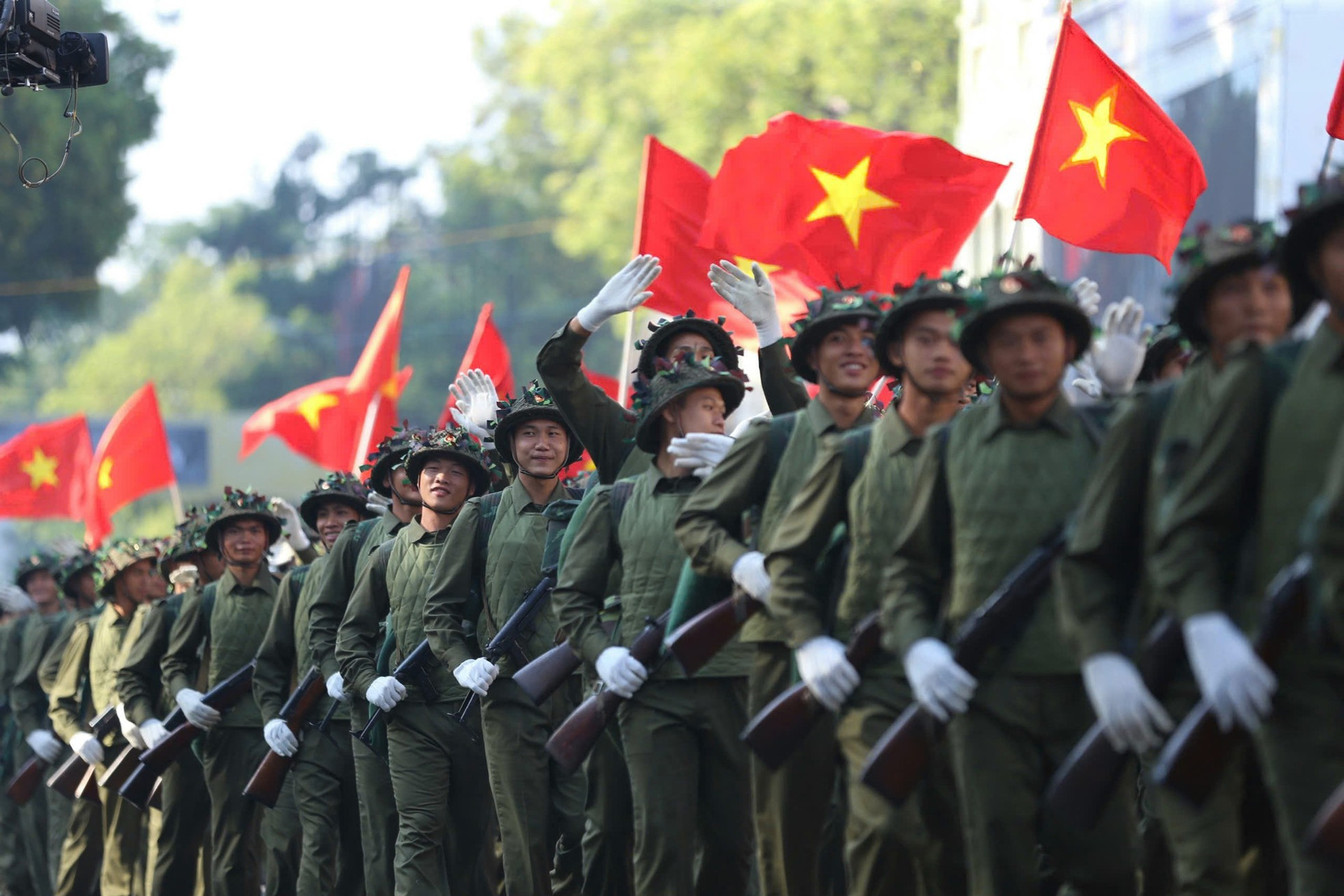 10.000 người tái hiện hình ảnh đoàn quân tiến về tiếp quản Thủ đô năm 1954 ảnh 4