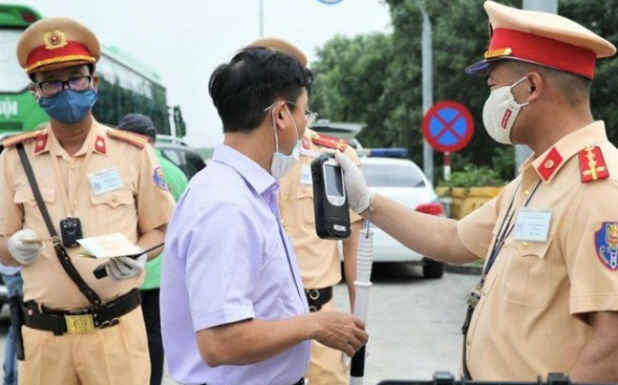 Bộ Tư pháp nói gì về việc rút đề xuất giảm mức phạt vi phạm nồng độ cồn tối thiểu? ảnh 2