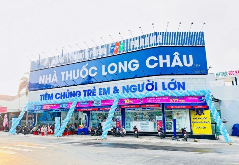 Với 2.000 nhà thuốc và 123 trung tâm tiêm chủng, FPT Long Châu vừa đón khách hàng thứ 20 triệu