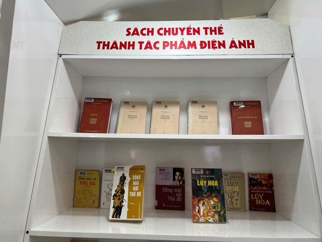 Hàng trăm cuốn sách, tư liệu quý về Hà Nội ảnh 2