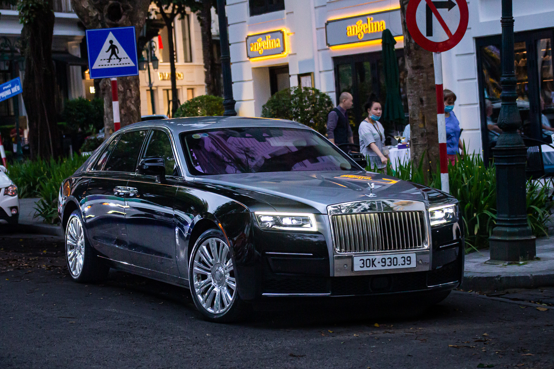 rollsroyce ghost 18.JPG