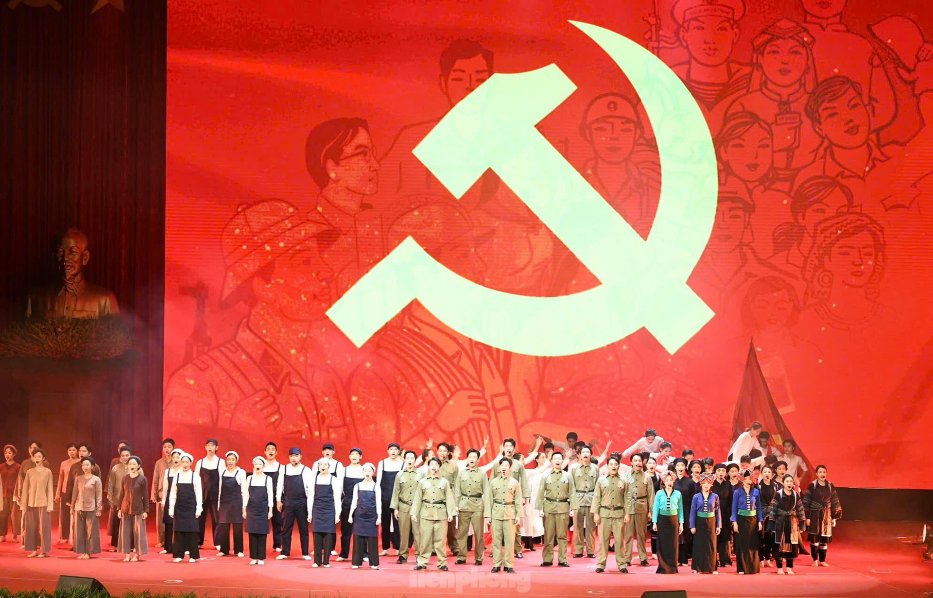 Tổng Bí thư, Chủ tịch nước Tô Lâm dự kỷ niệm 70 năm Ngày Giải phóng Thủ đô ảnh 15