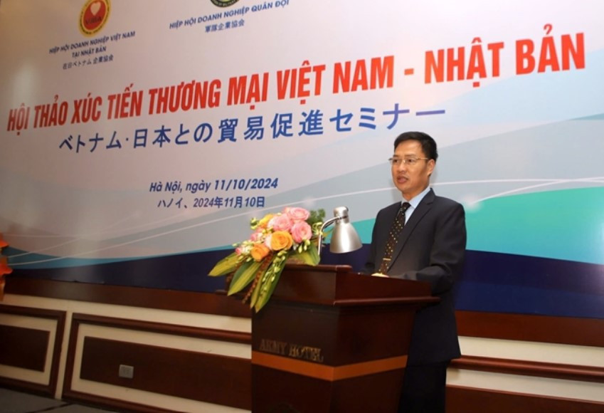 Đại tá Nguyễn Xuân Nghĩa phát biểu tại Hội thảo