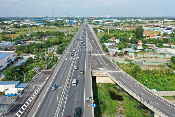 Hai đoạn trên 'sợi dây huyết mạch' gần 30.000 tỷ đồng chạy vắt qua TP đông dân nhất Việt Nam có thể được khai thác ngay trong tháng 11/2024 - Ảnh minh hoạ