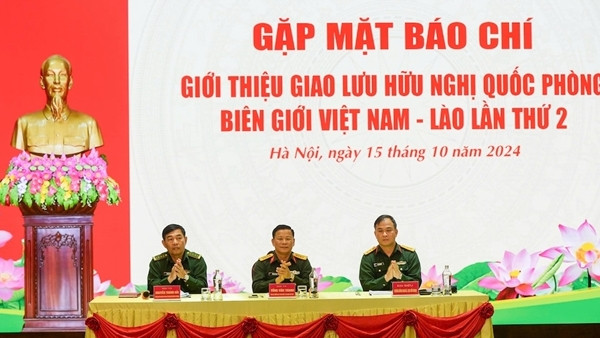 Giao lưu hữu nghị quốc phòng biên giới Việt Nam-Lào lần thứ 2 với nhiều hoạt động- Ảnh 1.