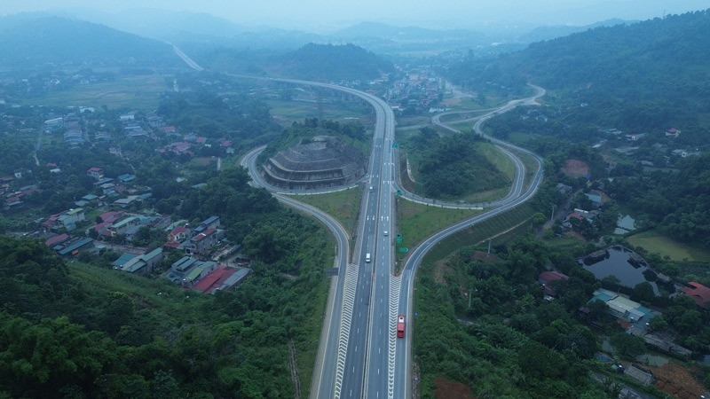 Cao tốc dài 265km kết nối 5 tỉnh thành miền Bắc gia tăng kết nối vùng biên với 2 nút giao được mở rộng