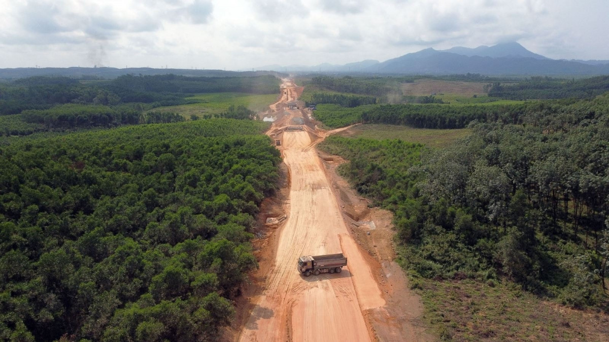 Đoạn tuyến 88km có nhiều hầm xuyên núi nhất cao tốc Bắc - Nam chiếm ưu thế thi công nhờ sử dụng công nghệ đặc biệt