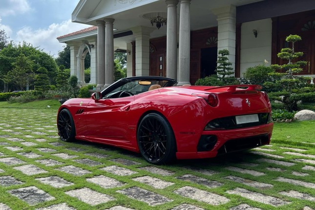 Siêu xe hàng hiếm Ferrari California được rao bán hơn 7 tỷ đồng ảnh 3