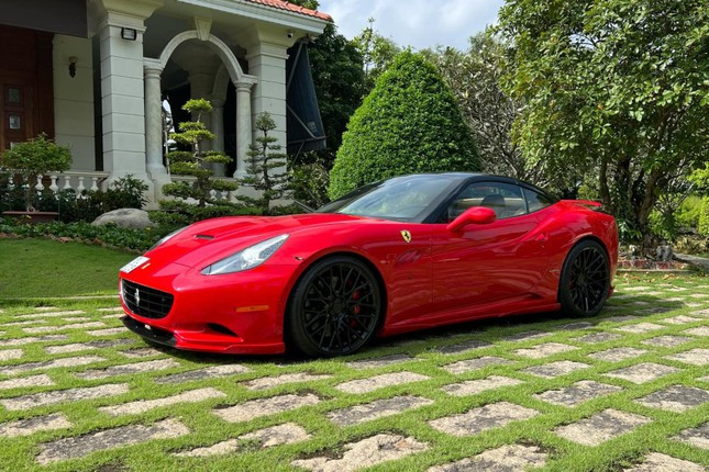 Siêu xe hàng hiếm Ferrari California được rao bán hơn 7 tỷ đồng ảnh 1