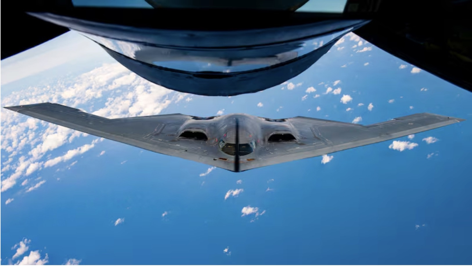 máy bay ném bom B-2 ảnh US Airforce