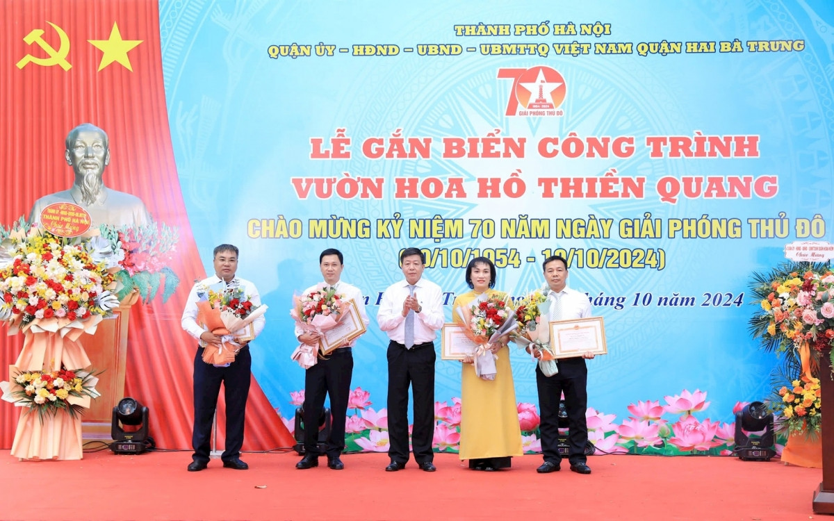 Khu vực hồ trung tâm 4 tuyến phố nội thành Thủ đô chính thức khánh thành vườn hoa gần 89 tỷ đồng