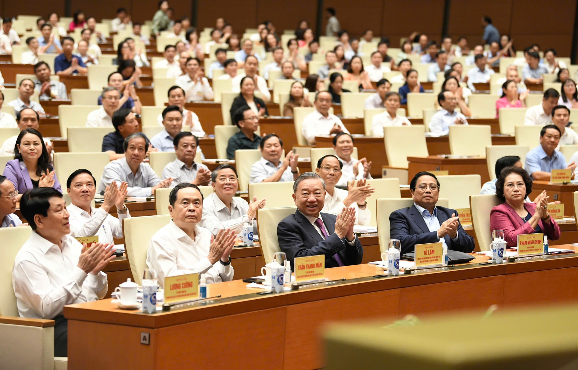 Thủ tướng Phạm Minh Chính: 'Phải đẩy mạnh đột phá chiến lược về thể chế trong tư duy mới' ảnh 1