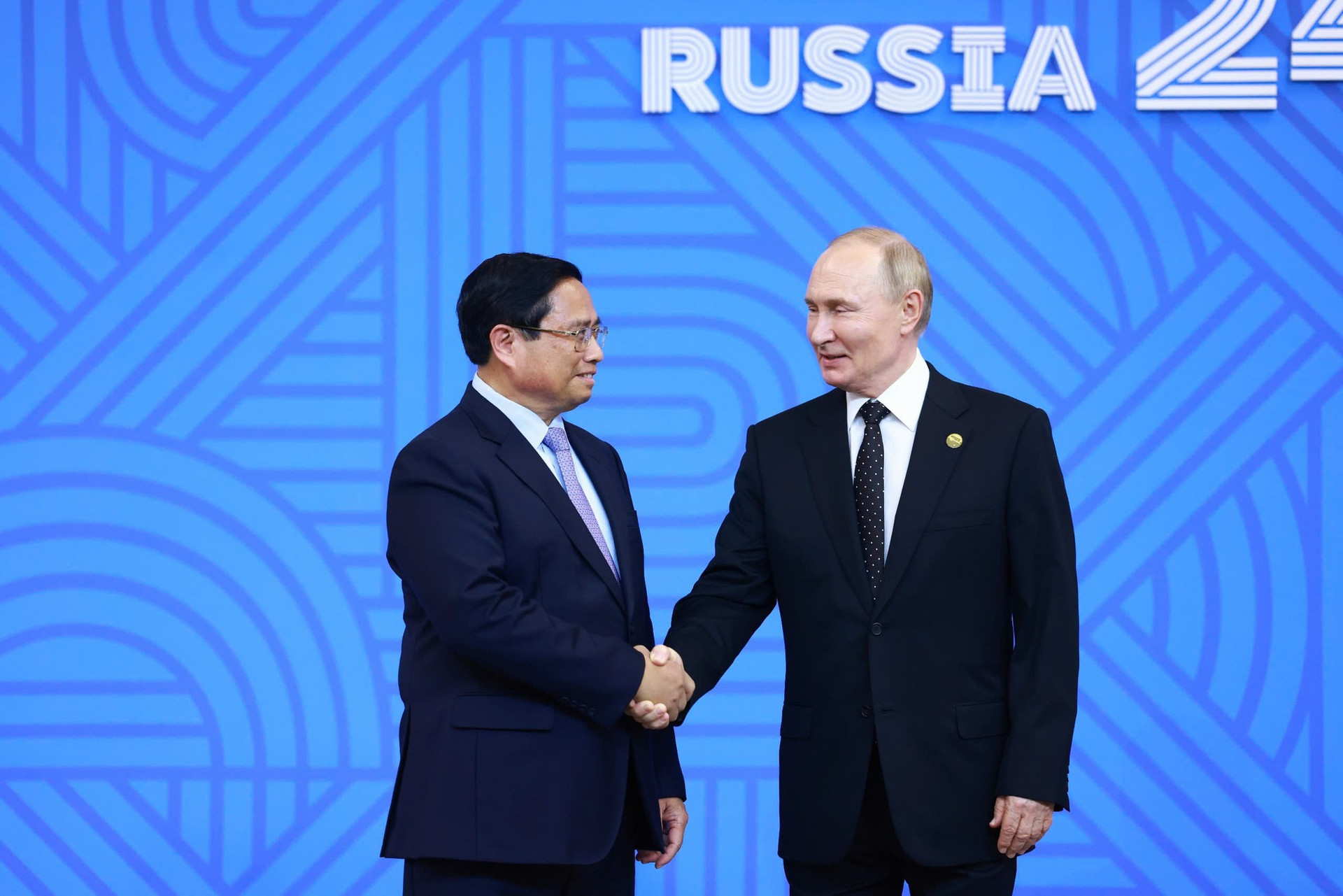 Tổng thống Nga Putin chào đón Thủ tướng Phạm Minh Chính và nhiều lãnh đạo dự Hội nghị BRICS mở rộng ảnh 2