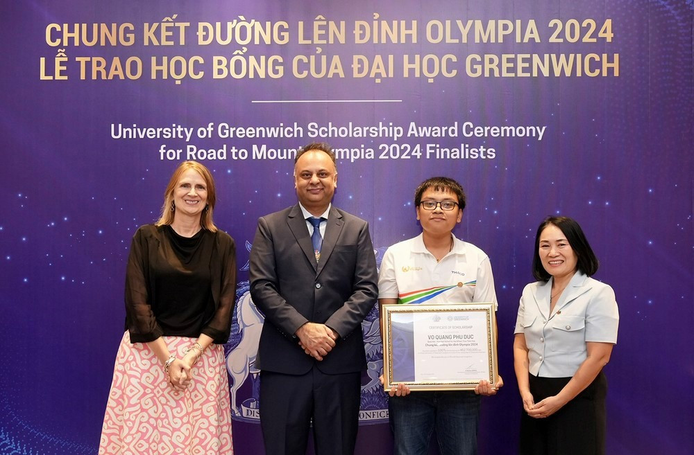 Quán quân Olympia 2024 tiếp tục nhận thêm phần thưởng trị giá 100 triệu đồng - ảnh 3