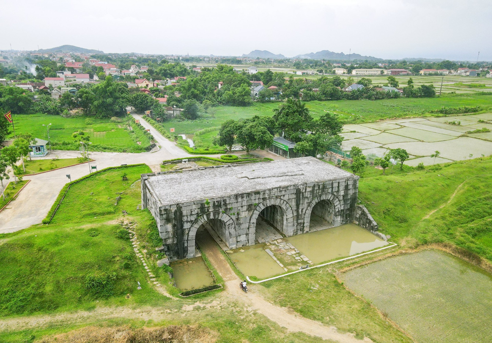 ‘Huy động’ 20.000m3 đá cùng 100.000m3 đất, Việt Nam xây dựng đại công trình bằng đá 600 năm tuổi cổ nhất Đông Nam Á, được công nhận Di sản Văn hóa Thế giới - ảnh 1