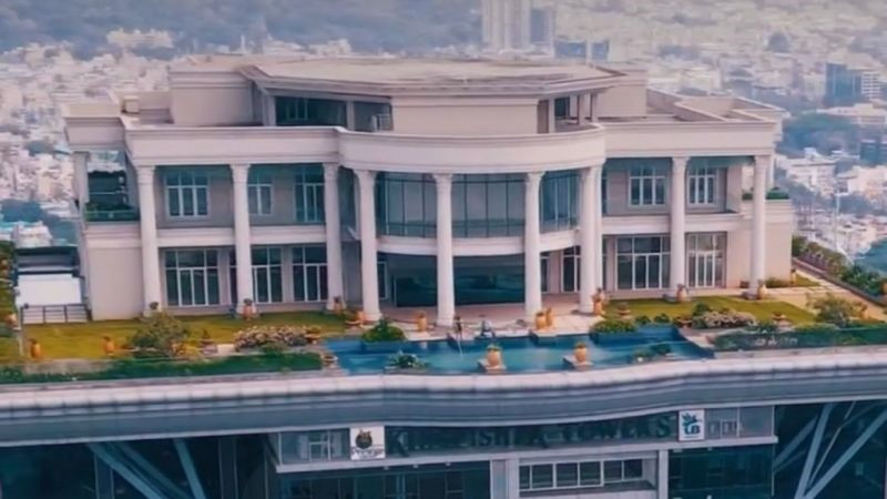 Đại gia lấy 3.700m2 đất tầng thượng tòa nhà để xây siêu biệt thự hơn 490 tỷ đồng, hoàn thiện 100% nhưng không được vào ở - ảnh 2