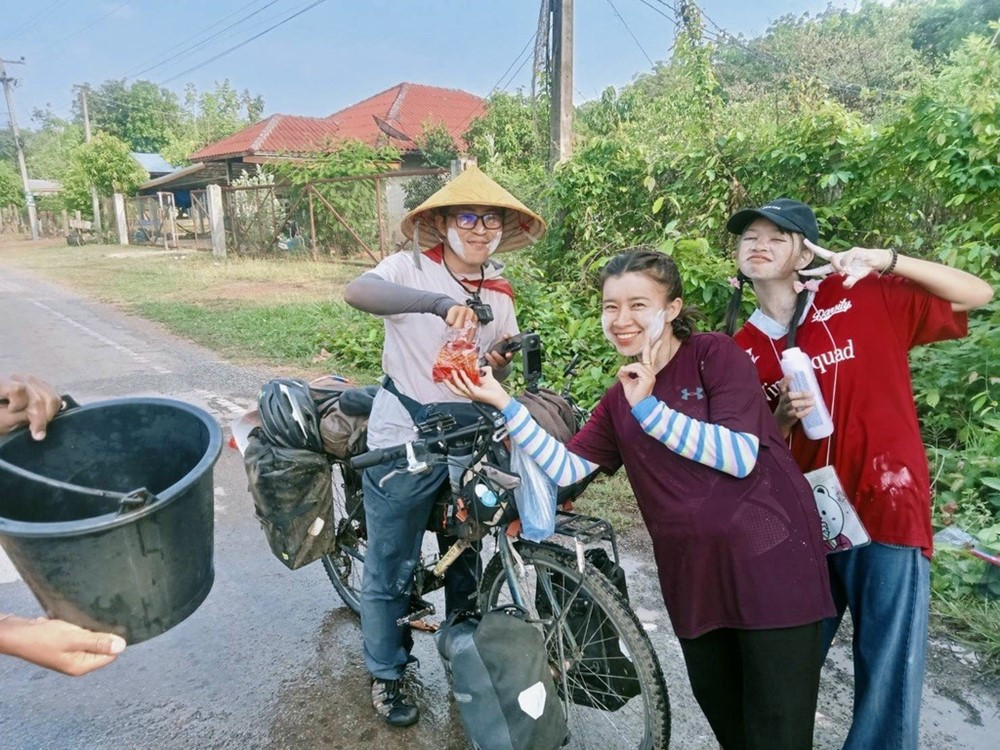 Chàng trai Quảng Trị từ bỏ công việc 18 triệu/tháng, từ đạp xe xuyên Việt đến hành trình vượt 5.000km qua 4 quốc gia Đông Nam Á - ảnh 4