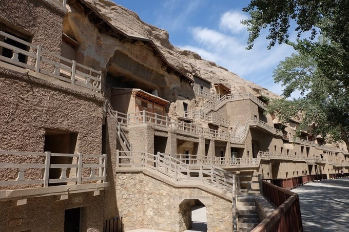 Hang đá ‘kỳ quan Phật giáo’ 1.600 năm tuổi UNESCO công nhận là di sản, lưu giữ 2.000 tượng Phật và 50.000m2 bích họa - ảnh 4