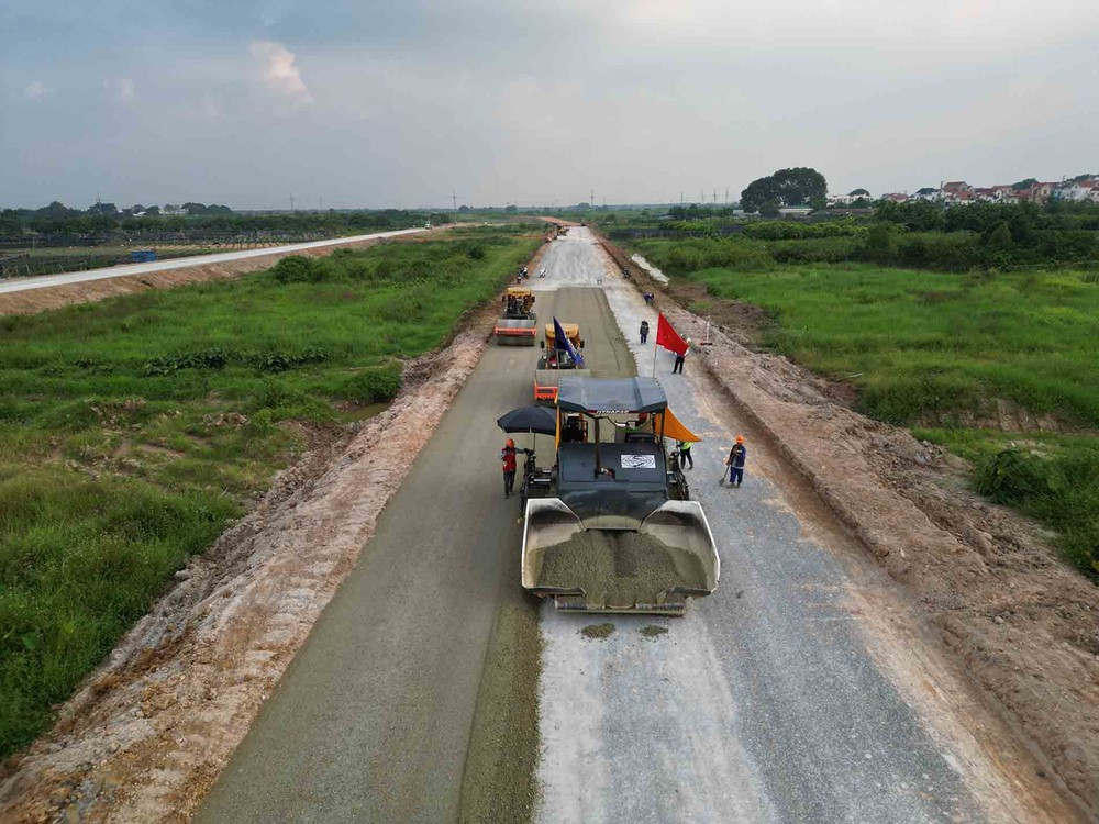 Năm 2025, hoàn thành 58km đường song hành Vành đai 4 qua 7 quận, huyện của Hà Nội - ảnh 2