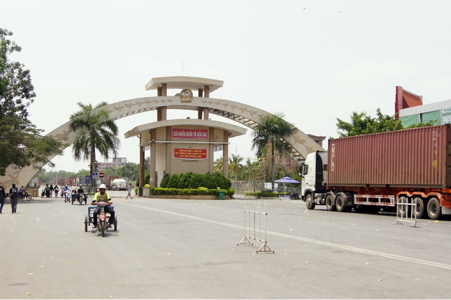 Đề xuất đường sắt nhẹ LRT đi thẳng từ TPHCM đến cửa khẩu quốc tế Mộc Bài? ảnh 3